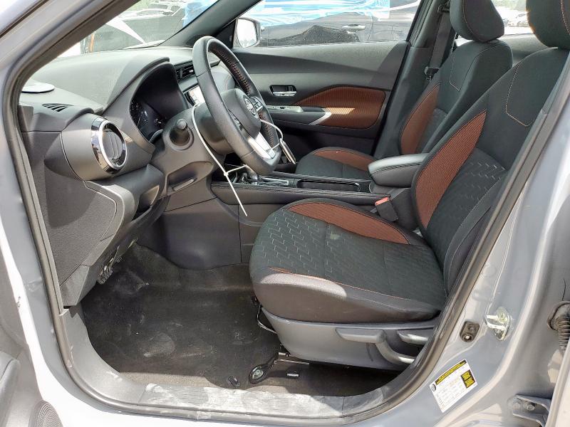  NISSAN KICKS 2023 Gray