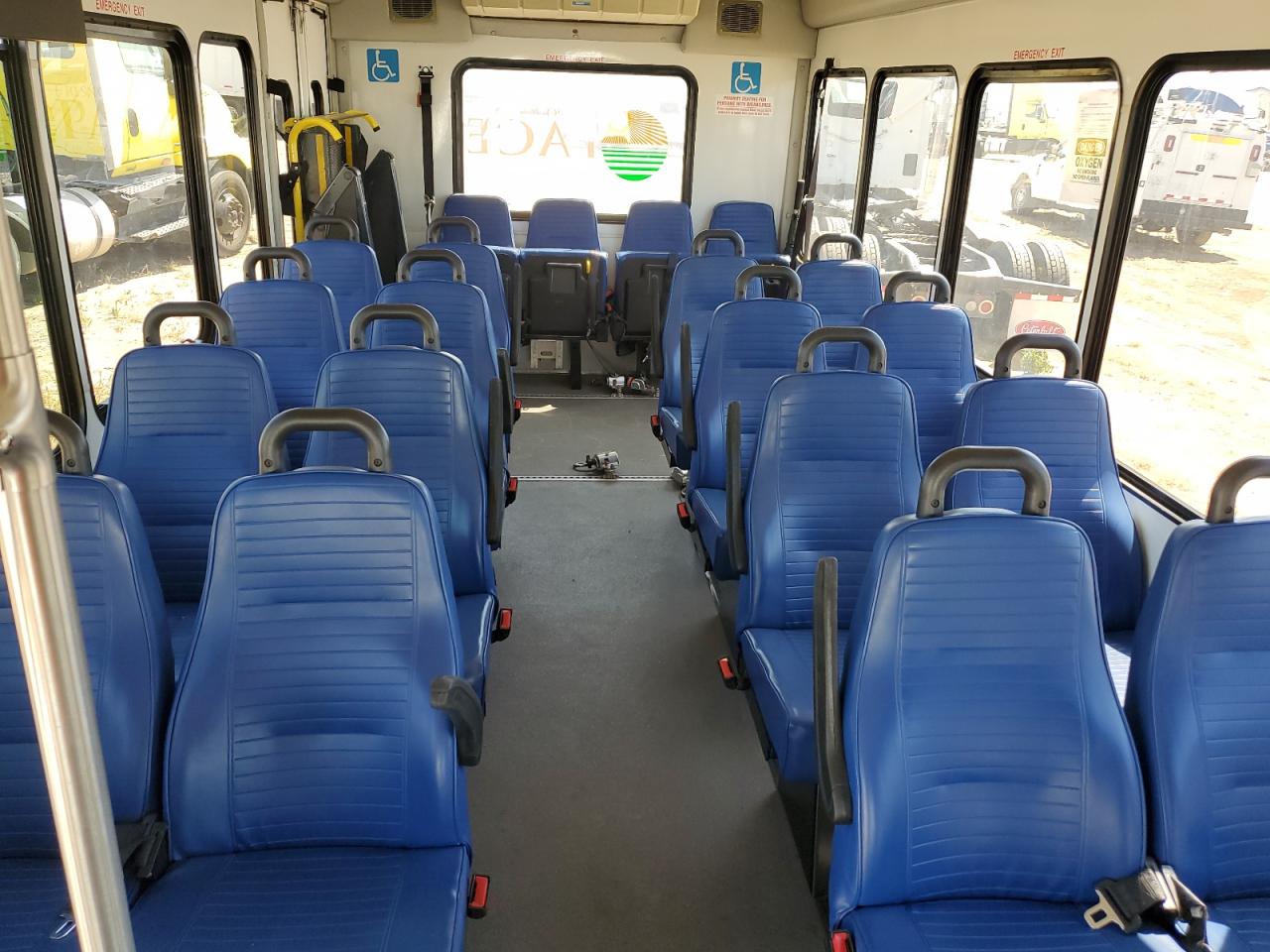 2012 Ford Econoline E450 Super Duty Cutaway Van VIN: 1FDFE4FS3CDB05037 Lot: 64600375