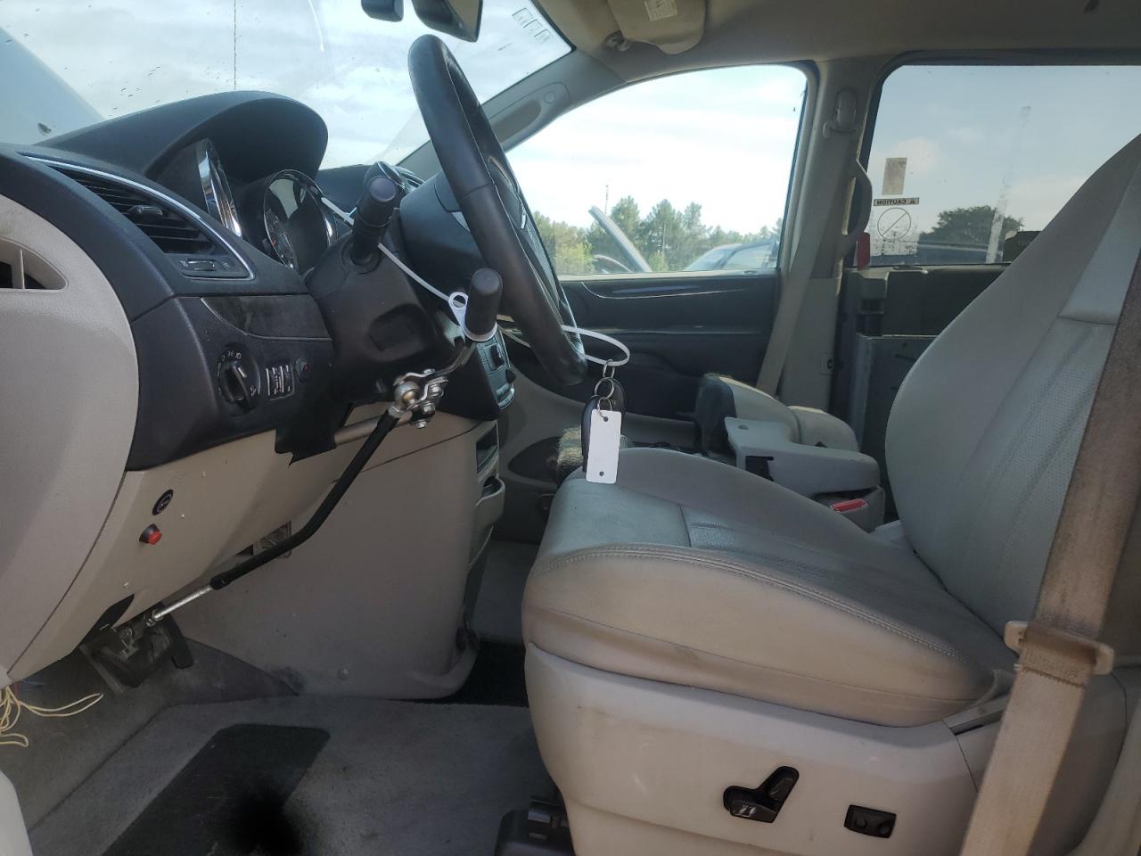 2015 Chrysler Town & Country Touring L VIN: 2C7WC1CG1FR535145 Lot: 64479955