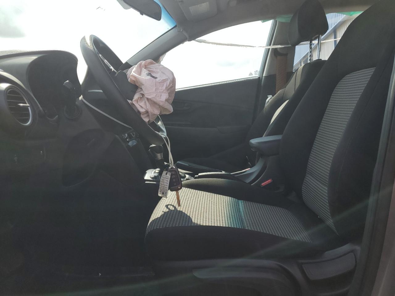 2018 Hyundai Kona Se VIN: KM8K1CAA1JU179055 Lot: 65910985