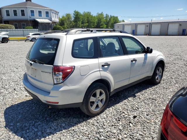  SUBARU FORESTER 2012 Biały