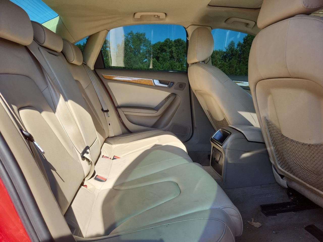 2010 Audi A4 Premium VIN: WAUBFAFL2AN039527 Lot: 64792545