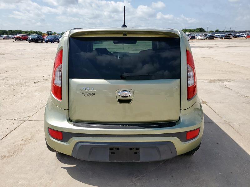 Паркетники KIA SOUL 2013 Зеленый