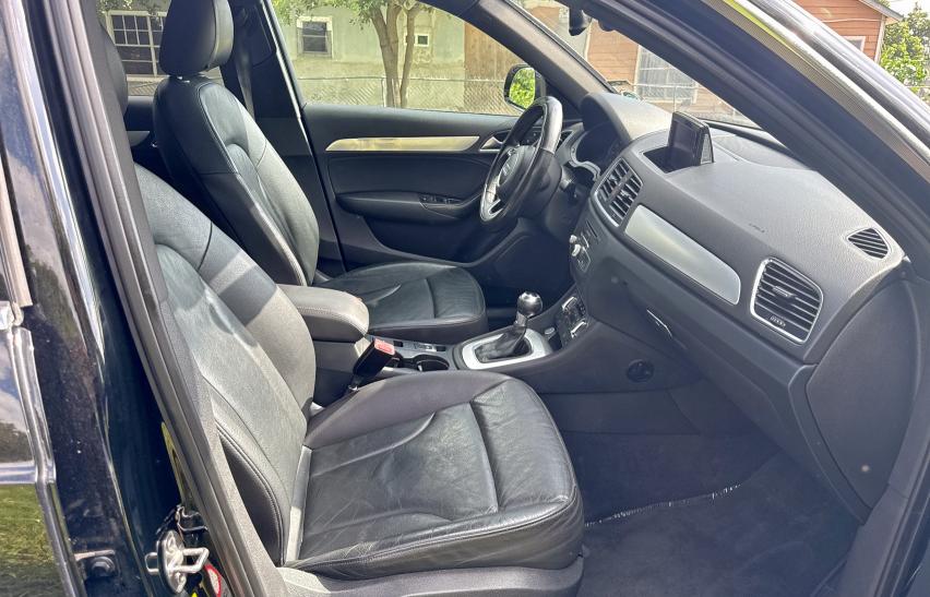 Parquets AUDI Q3 2015 Czarny