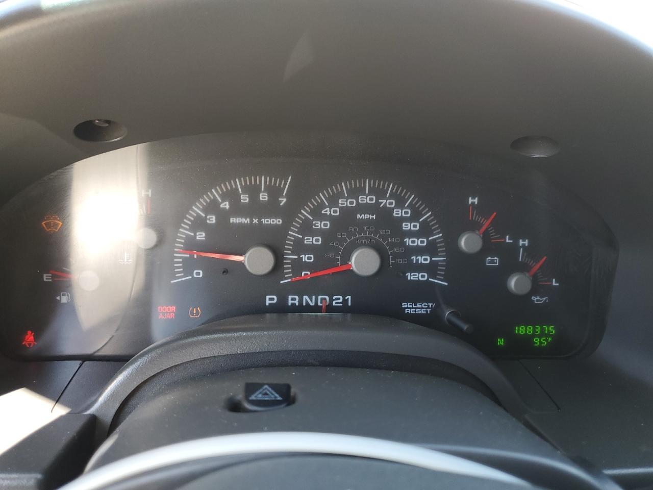 2004 Ford Expedition Xlt VIN: 1FMPU16WX4LB26662 Lot: 63028255