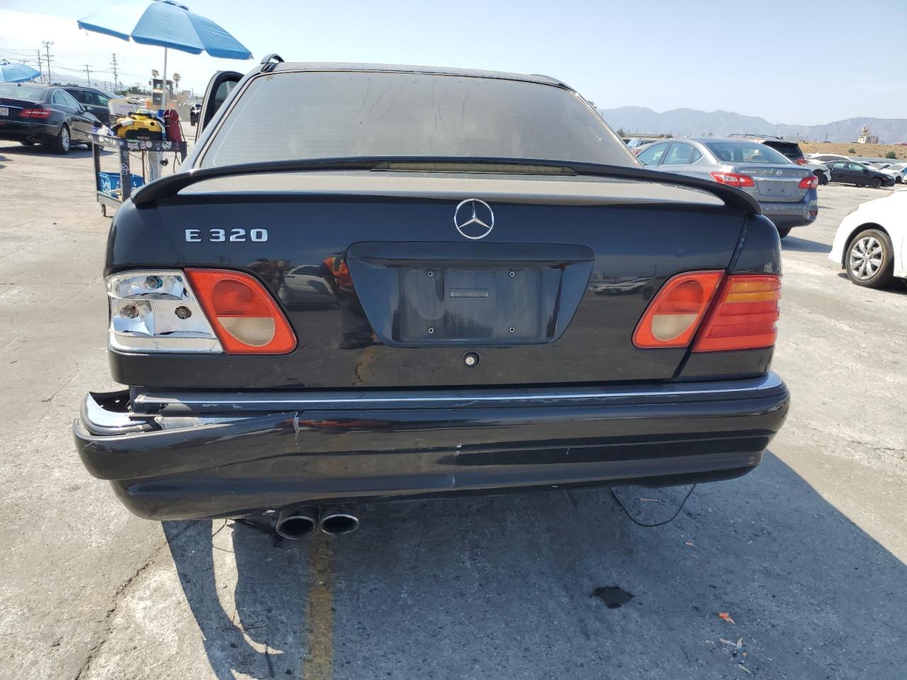 1999 Mercedes-Benz E 320 VIN: WDBJF65H7XA900885 Lot: 65560535