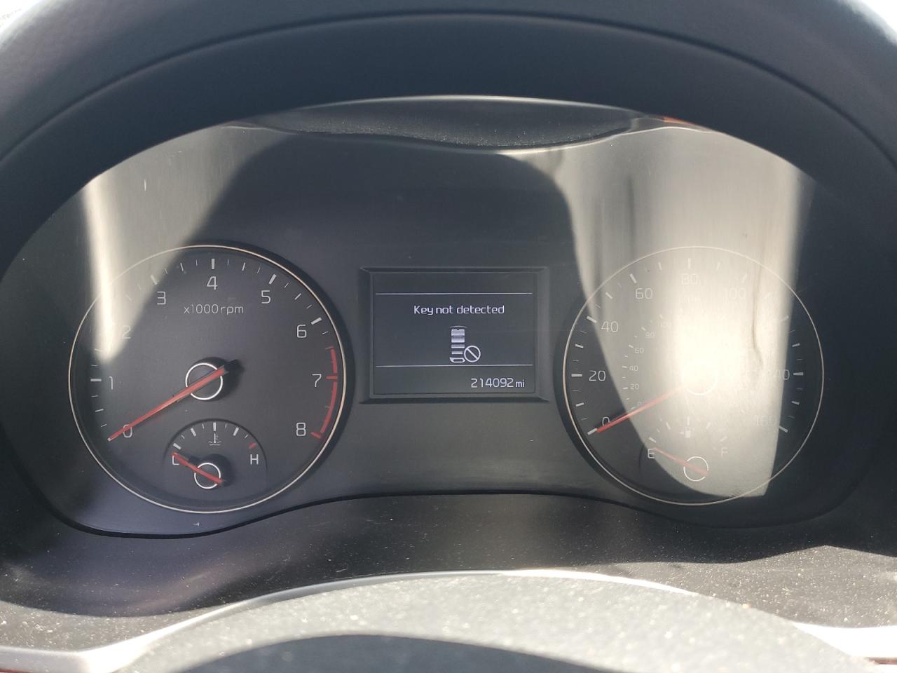 2017 Kia Cadenza Premium VIN: KNALC4J13H5039826 Lot: 65547435