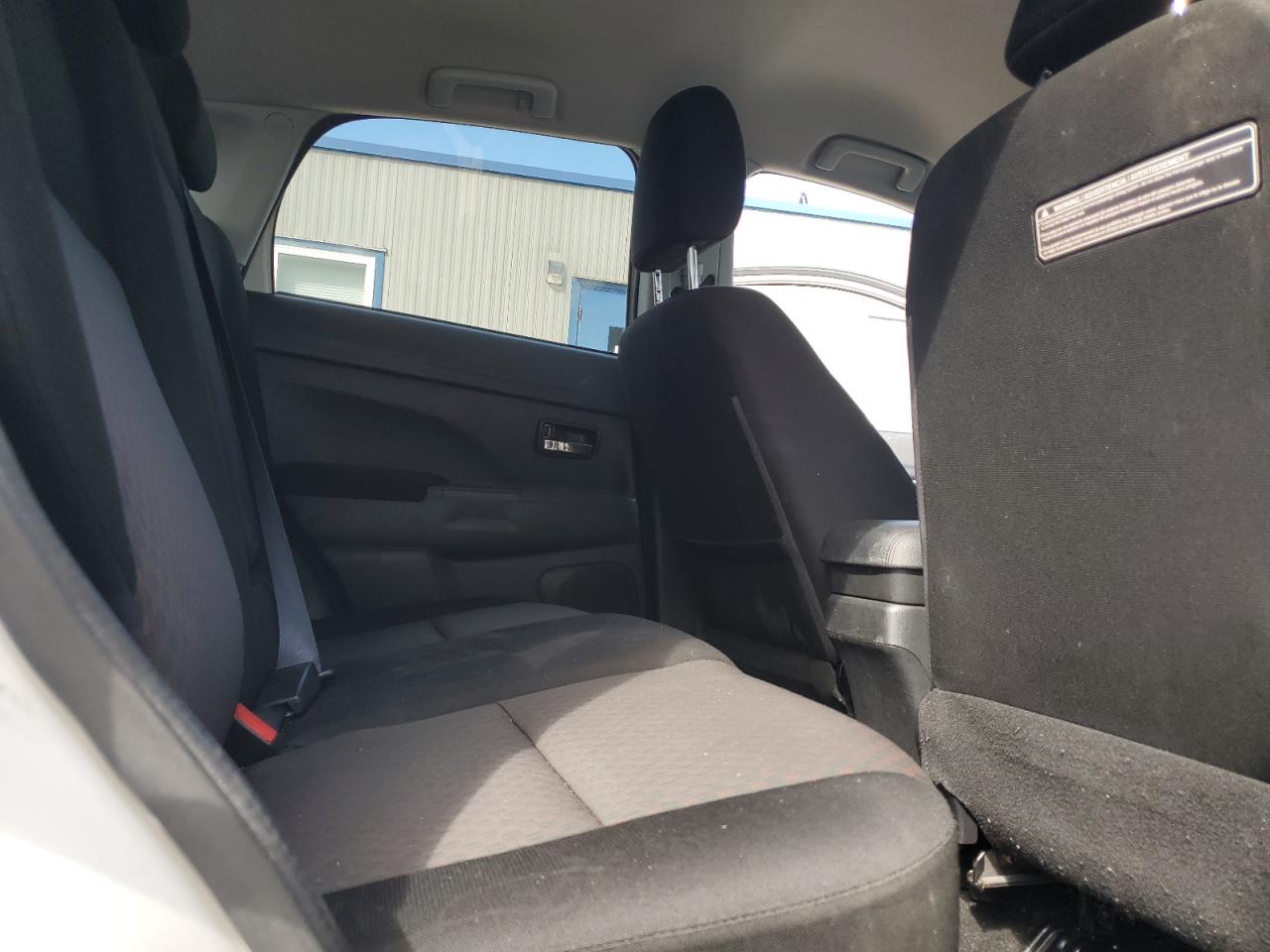 2018 Mitsubishi Outlander Sport Es VIN: JA4AR3AU4JU008927 Lot: 65230375