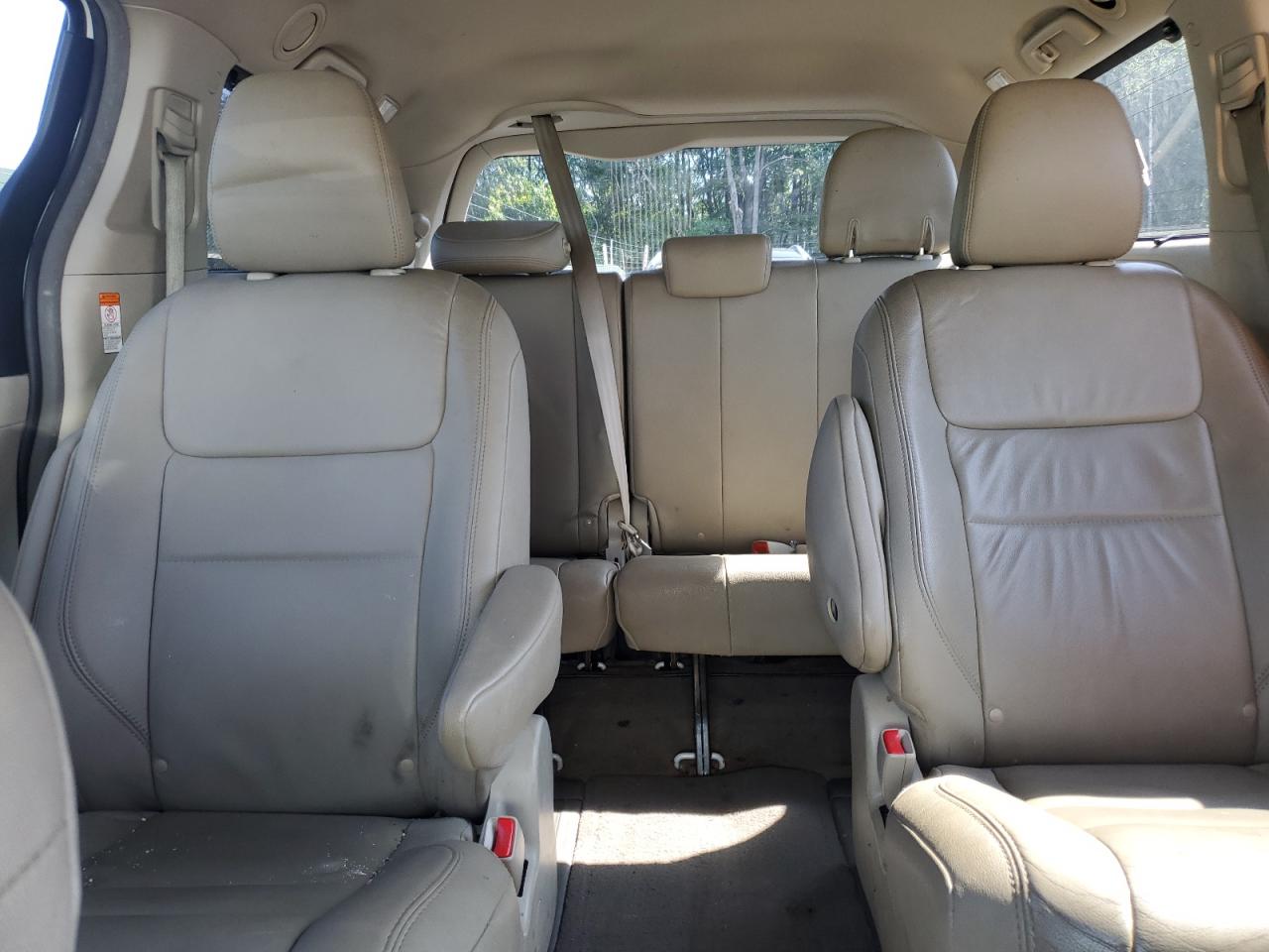 2015 Toyota Sienna Xle VIN: 5TDDK3DC2FS096172 Lot: 63043675