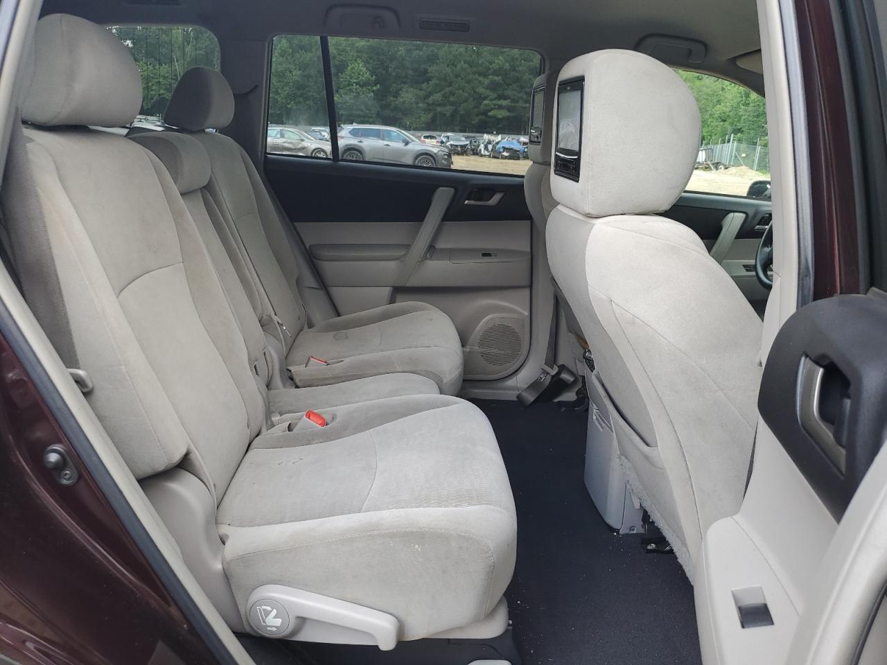 2012 Toyota Highlander Base VIN: 5TDZA3EHXCS023453 Lot: 64404715