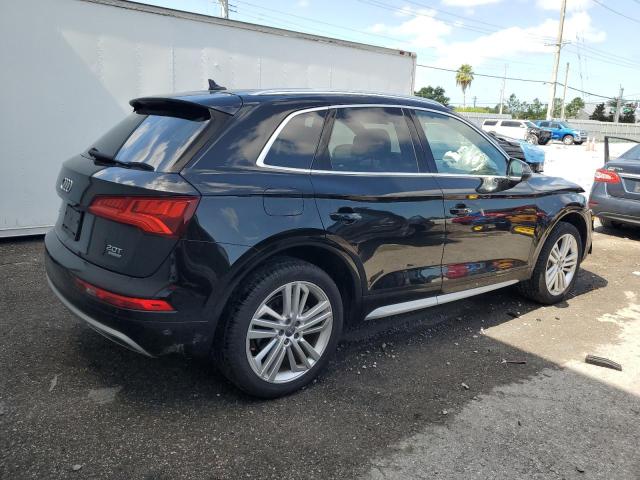  AUDI Q5 2018 Черный