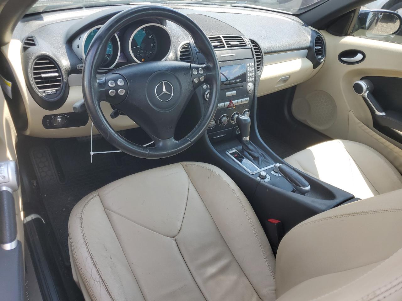 2007 Mercedes-Benz Slk 350 VIN: WDBWK56F47F157663 Lot: 65689925