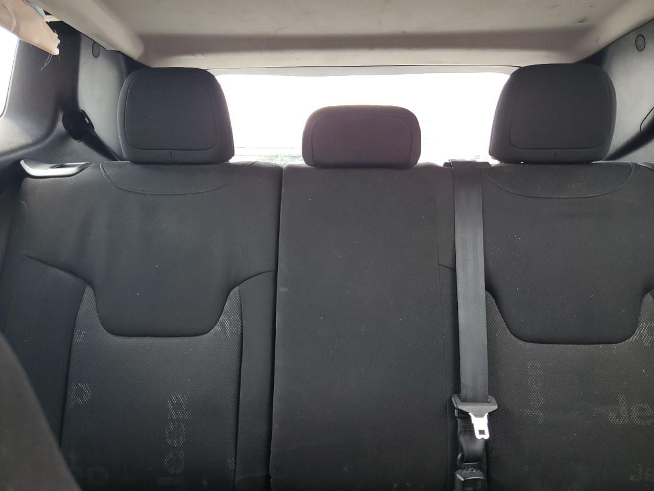 2015 Jeep Renegade Sport VIN: ZACCJAAHXFPC30782 Lot: 64577485