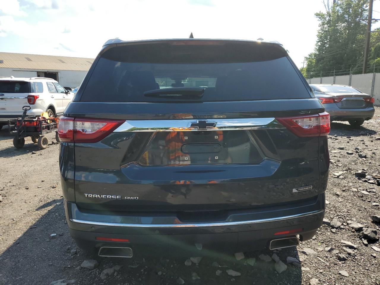 2018 Chevrolet Traverse Premier VIN: 1GNEVJKW2JJ151200 Lot: 61215335