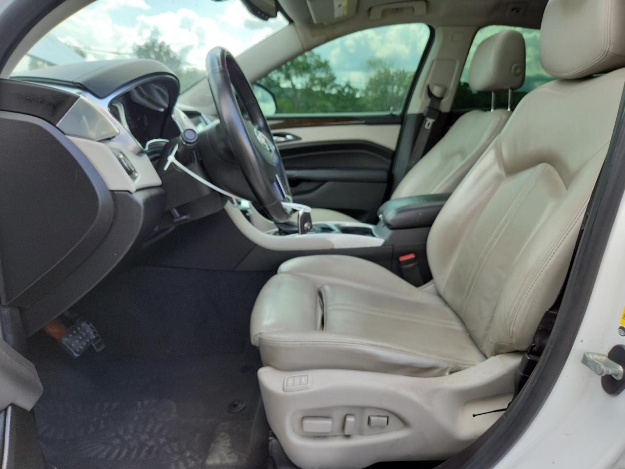 2015 Cadillac Srx Luxury Collection VIN: 3GYFNBE32FS545932 Lot: 64564595