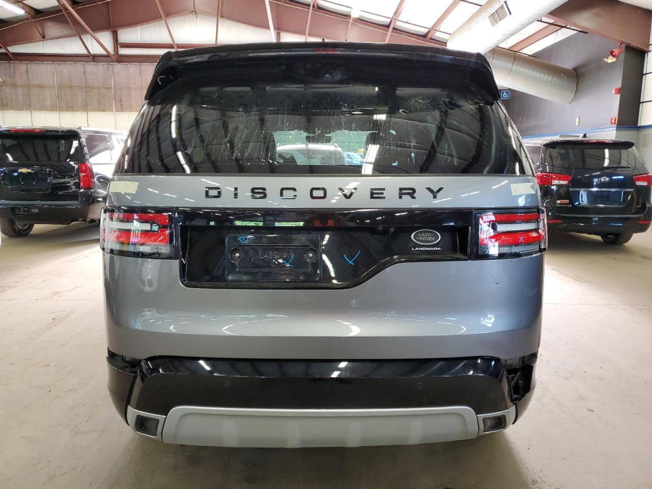 2020 Land Rover Discovery Landmark VIN: SALRU2RV0L2415598 Lot: 62425925
