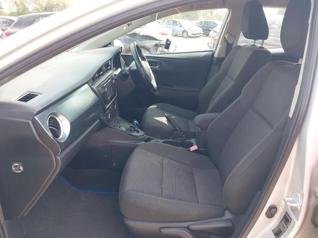2013 TOYOTA AURIS ICON