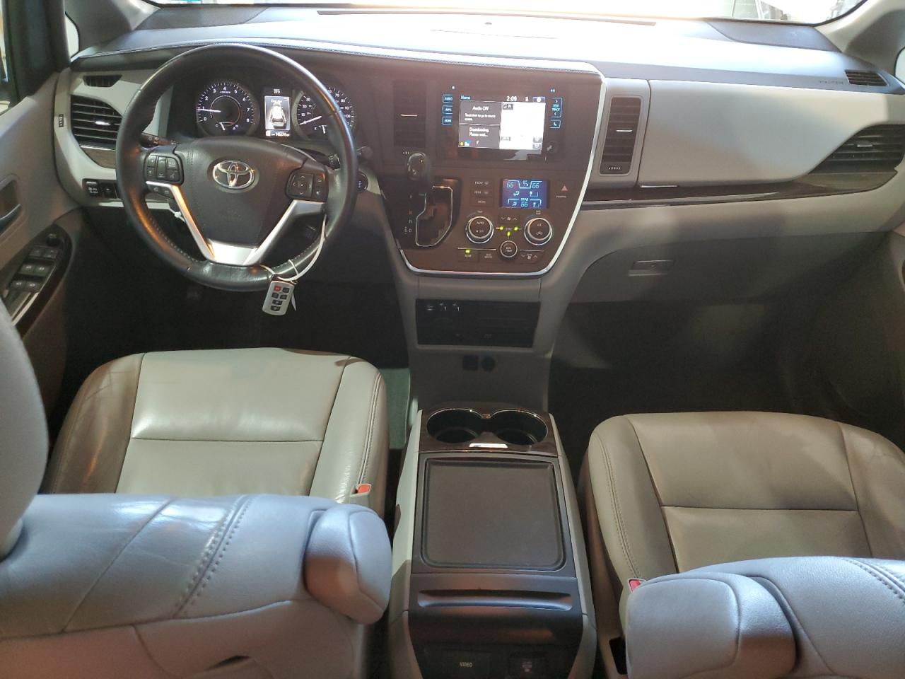 5tddk3dc3fs118664 5TDDK3DC3FS118664 2015 Toyota Sienna Xle