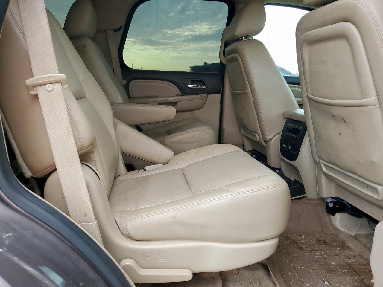 2011 GMC Yukon Denali VIN: 1GKS1EEF7BR383583 Lot: 64267495