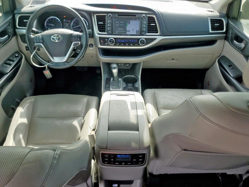  TOYOTA HIGHLANDER 2018 Silver