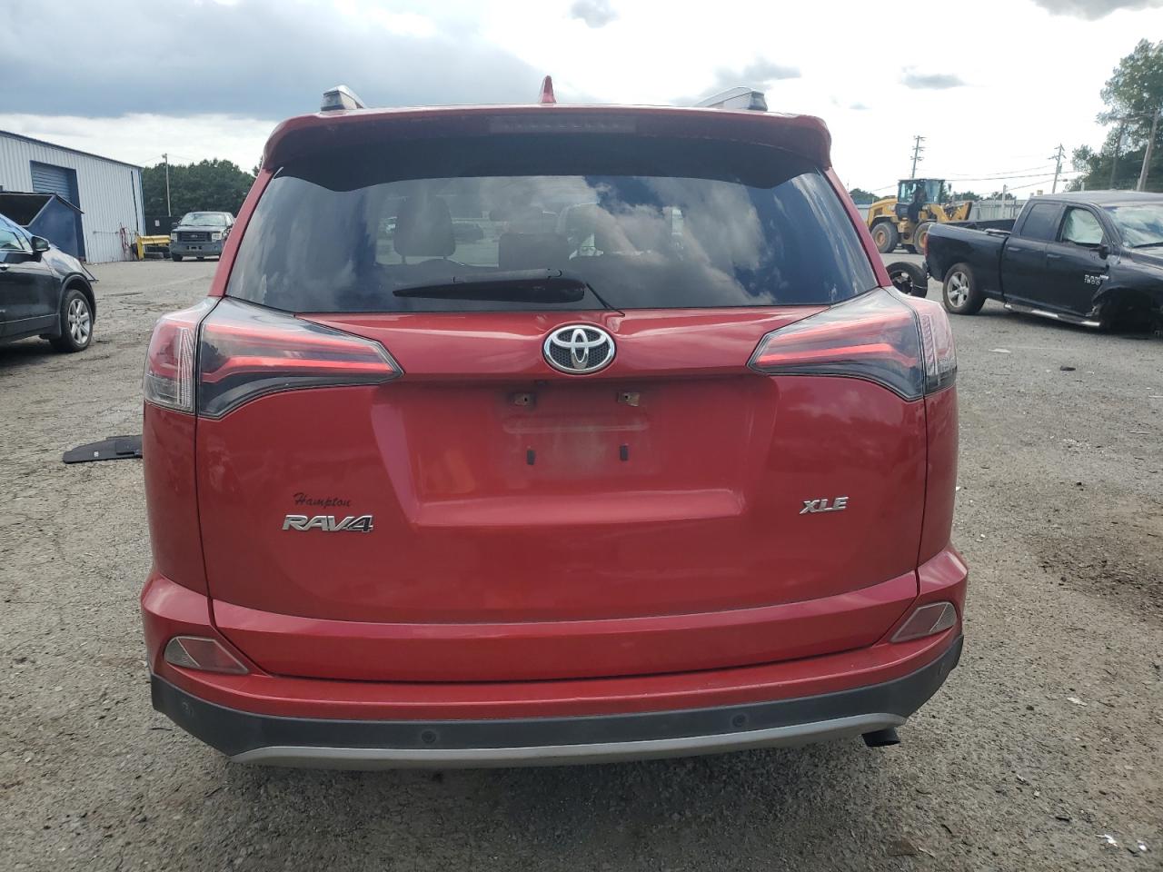 2017 Toyota Rav4 Xle VIN: JTMWFREVXHJ145604 Lot: 64288795