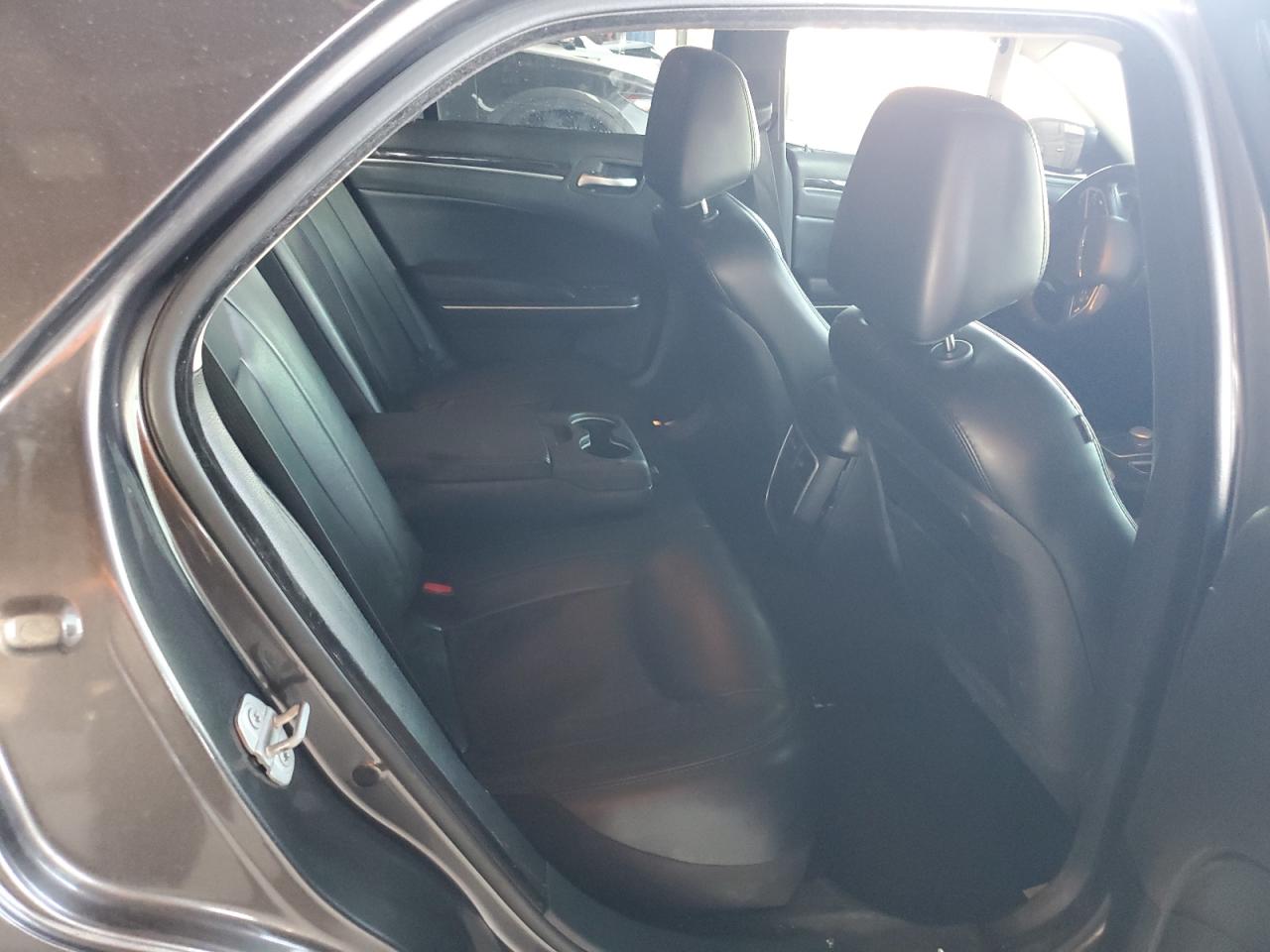 2015 Chrysler 300 Limited VIN: 2C3CCAAGXFH853620 Lot: 64521615