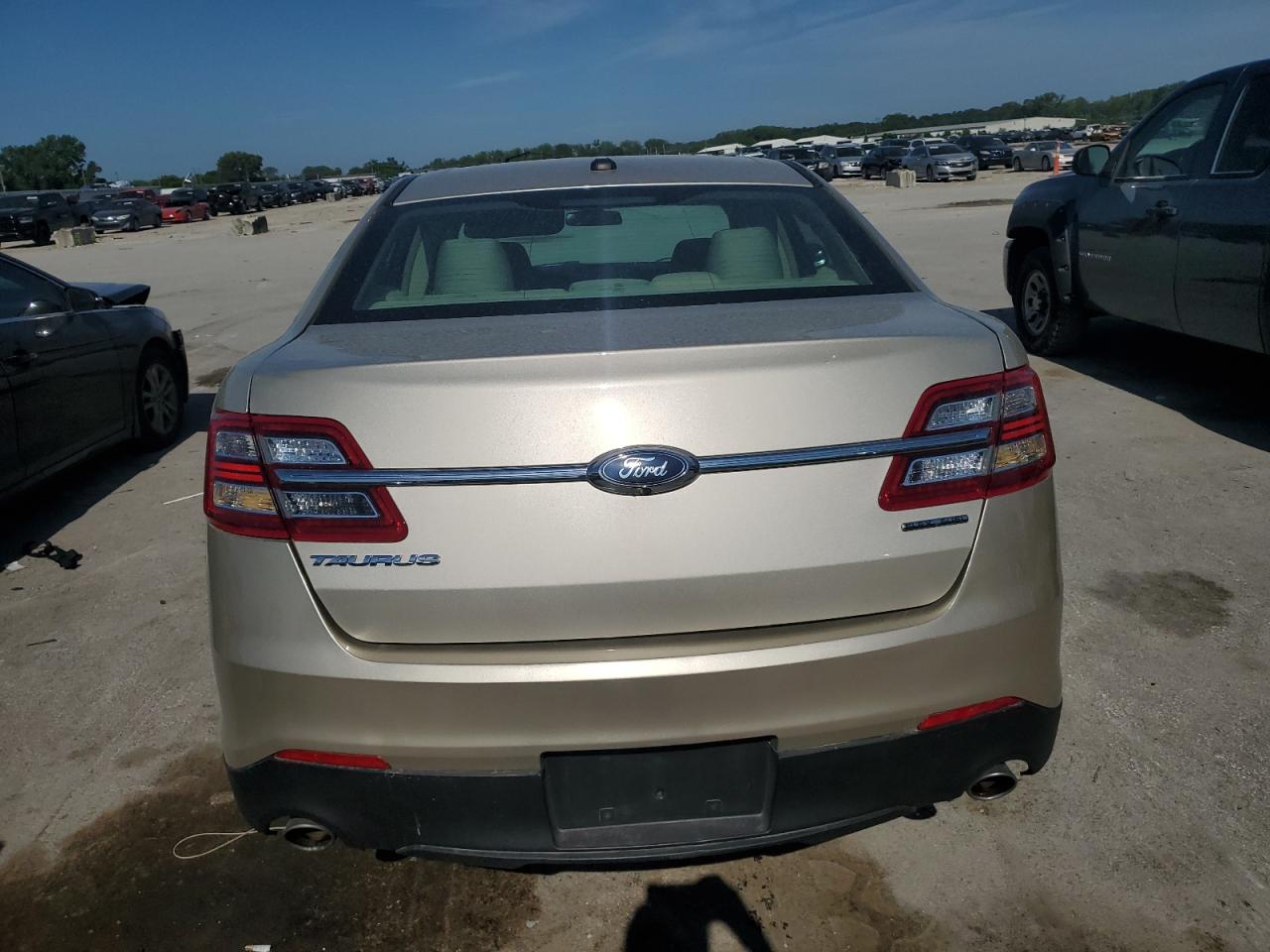 2018 Ford Taurus Se VIN: 1FAHP2D89JG105645 Lot: 64290415
