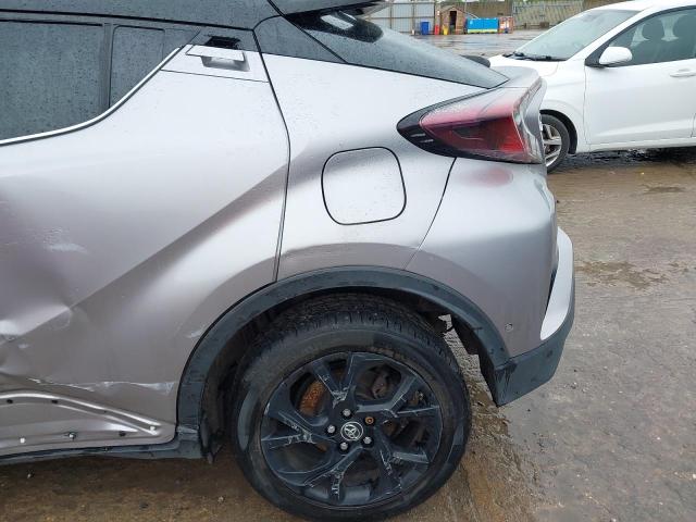 2019 TOYOTA C-HR DYNAM