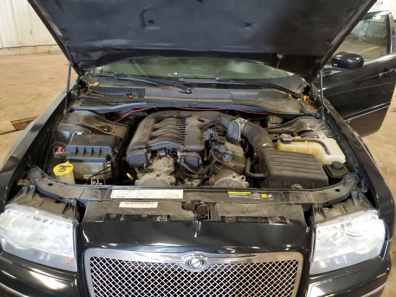 2005 Chrysler 300 Touring VIN: 2C3AA53G45H548209 Lot: 64294645