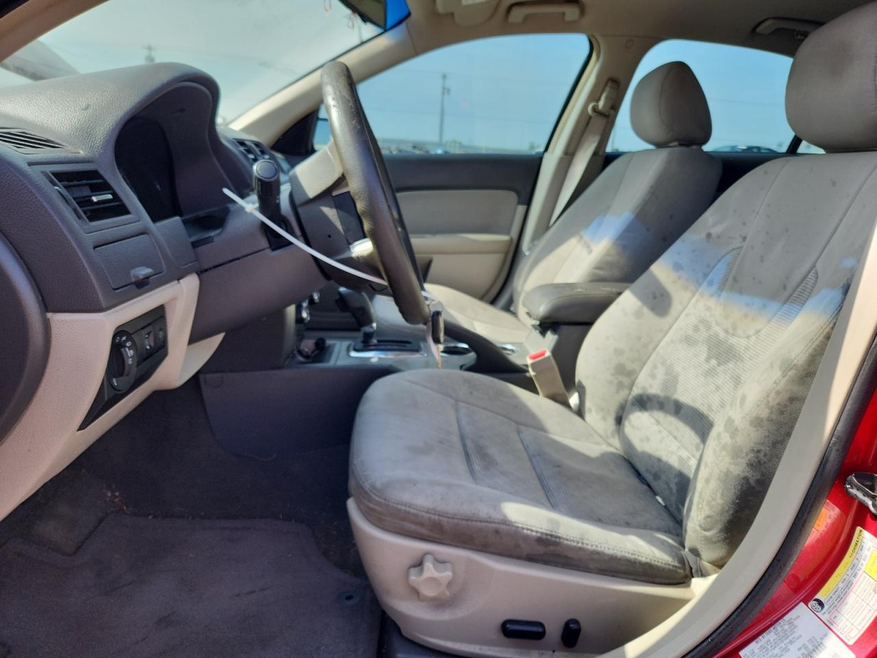 2011 Ford Fusion Se VIN: 3FAHP0HA2BR196477 Lot: 63853585
