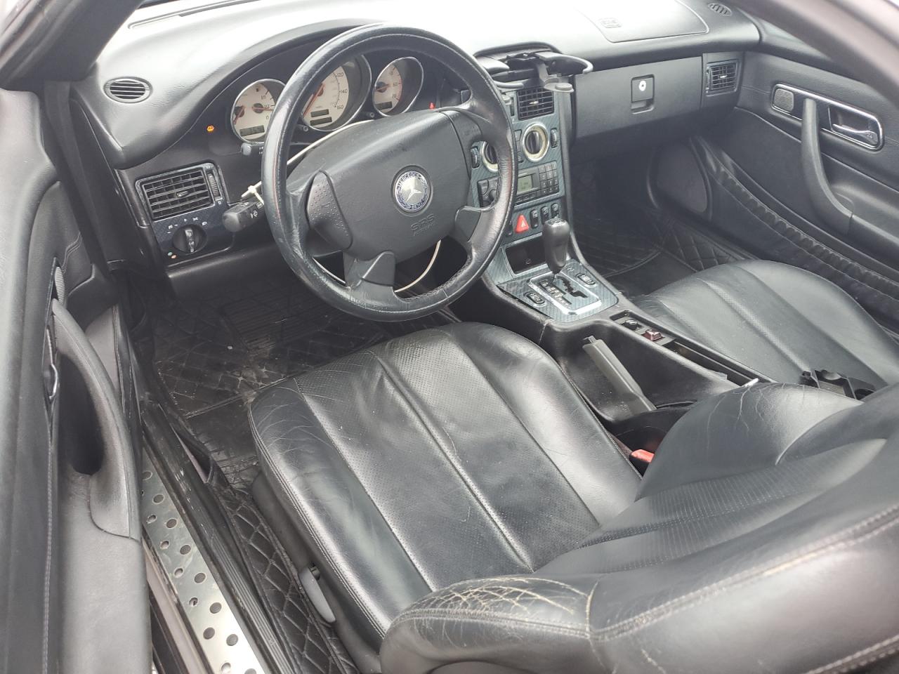 2000 Mercedes-Benz Slk 230 Kompressor VIN: WDBKK47F3YF157811 Lot: 64007815