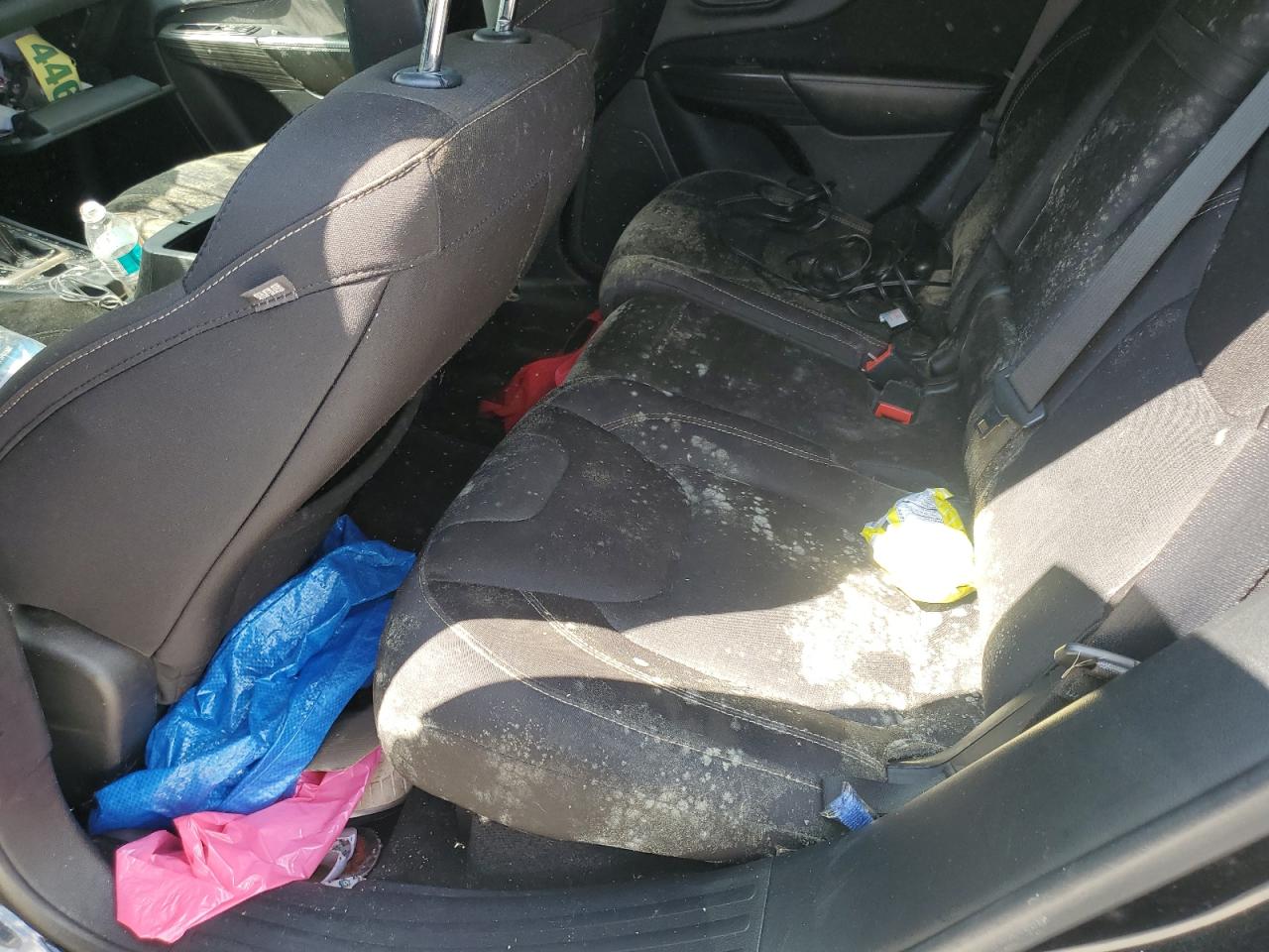 2015 Jeep Cherokee Latitude VIN: 1C4PJMCB4FW702473 Lot: 63080075