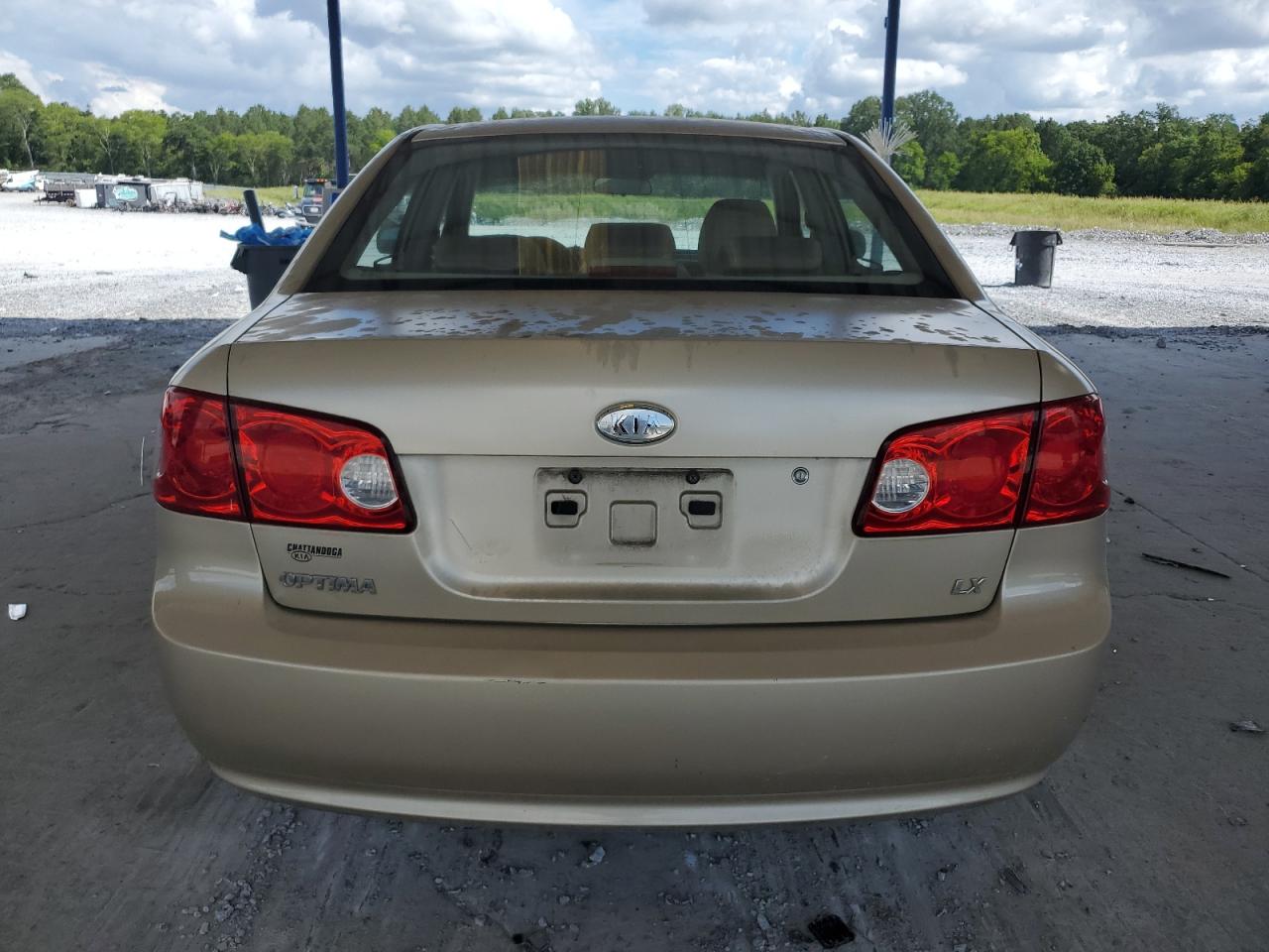 2007 Kia Optima Lx VIN: KNAGE123775118733 Lot: 65095305