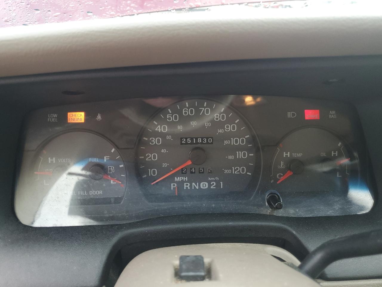 2004 Mercury Grand Marquis Gs VIN: 2MEFM74W84X688213 Lot: 63094775