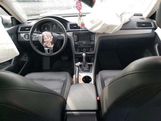  VOLKSWAGEN PASSAT 2014 Серебристый