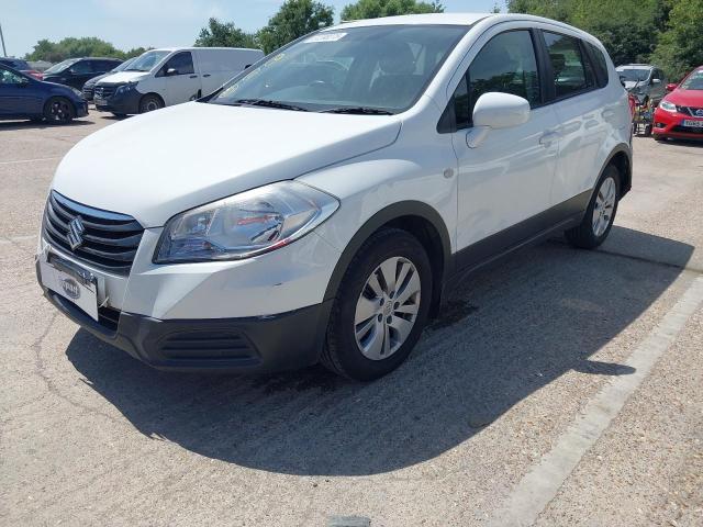 SUZUKI SX4 S-CROS 2015