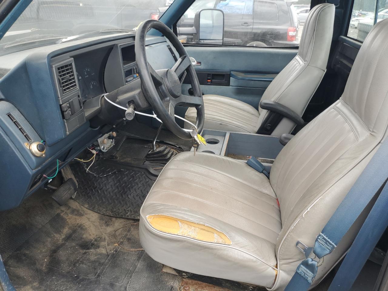 1989 GMC Sierra C2500 VIN: 1GDGC24K3KE540988 Lot: 65189895