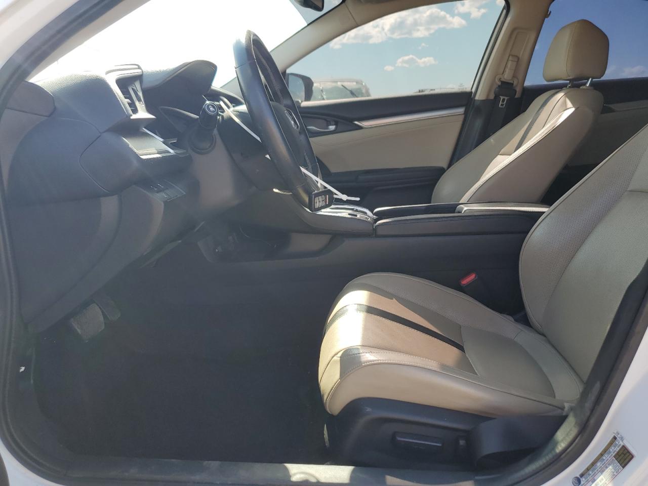 2016 Honda Civic Touring VIN: 19XFC1F97GE007669 Lot: 63029185