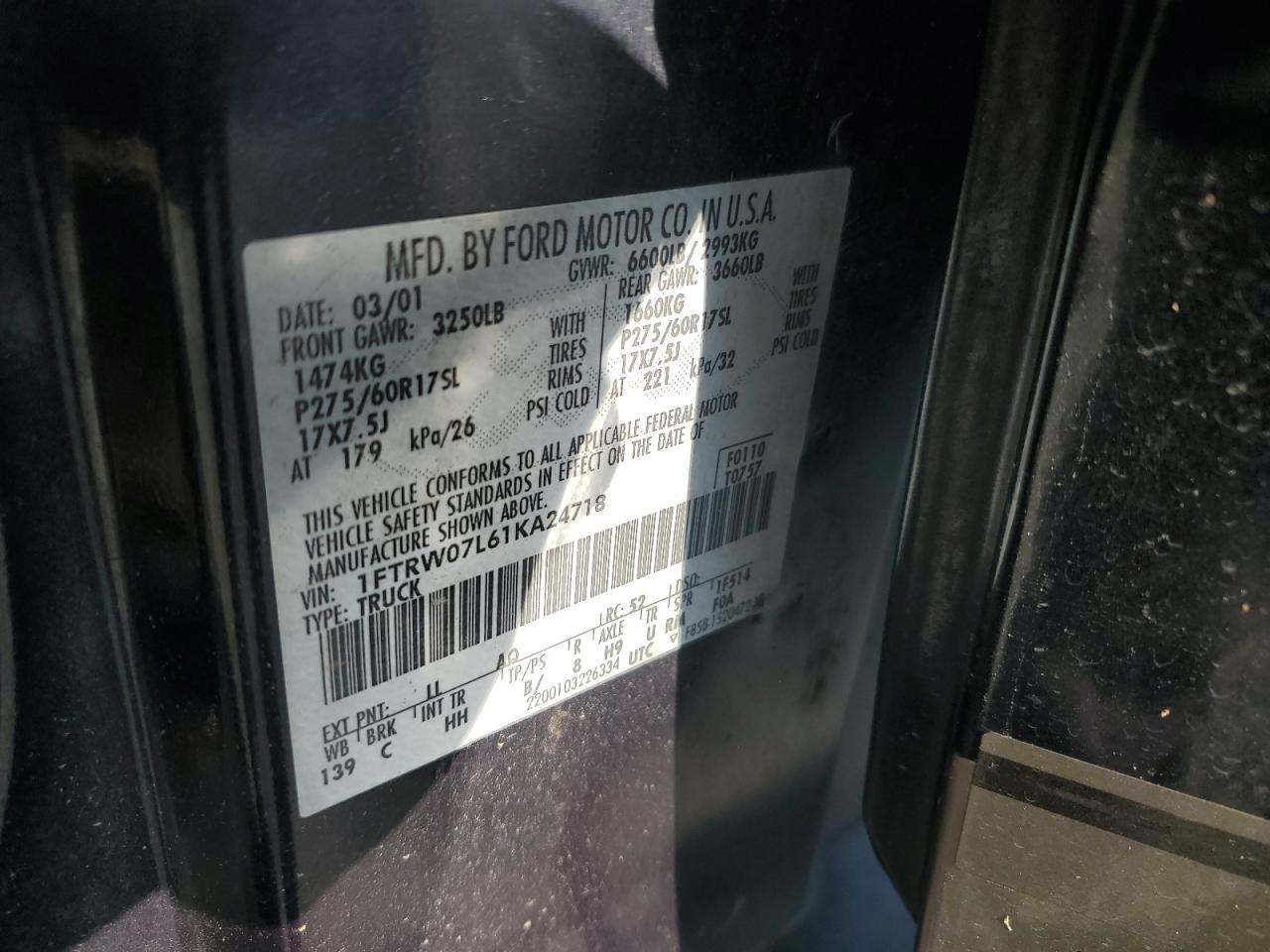 1FTRW07L61KA24718 2001 Ford F150 Supercrew