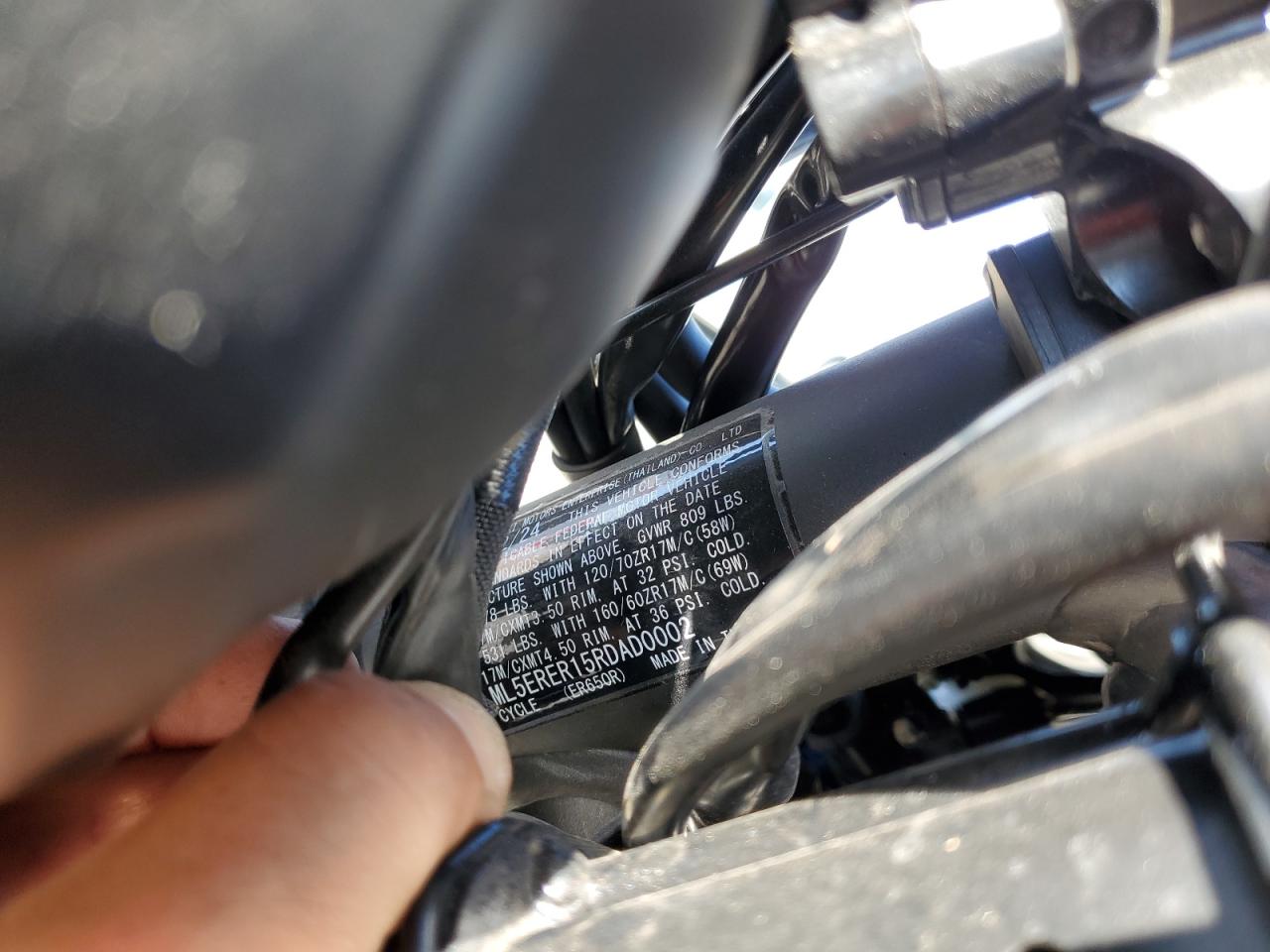 2024 Kawasaki Er650 R VIN: ML5ERER15RDAD0002 Lot: 66372015