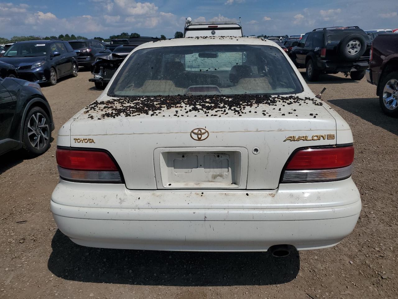 1996 Toyota Avalon Xl VIN: 4T1BF12B8TU070575 Lot: 62790435