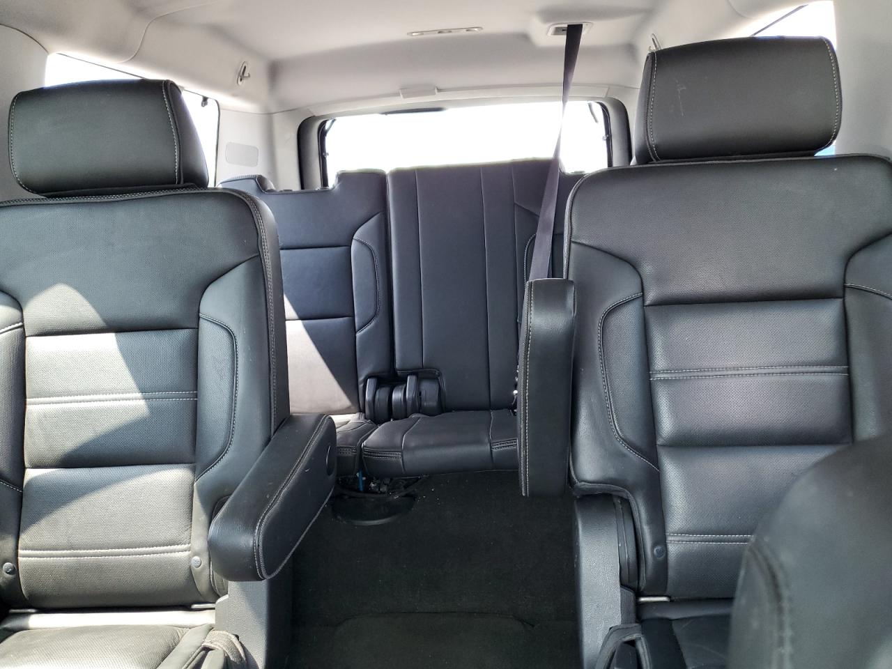 2017 GMC Yukon Xl Denali VIN: 1GKS2HKJ8HR197017 Lot: 62702625