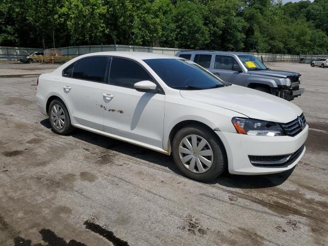  VOLKSWAGEN PASSAT 2012 White