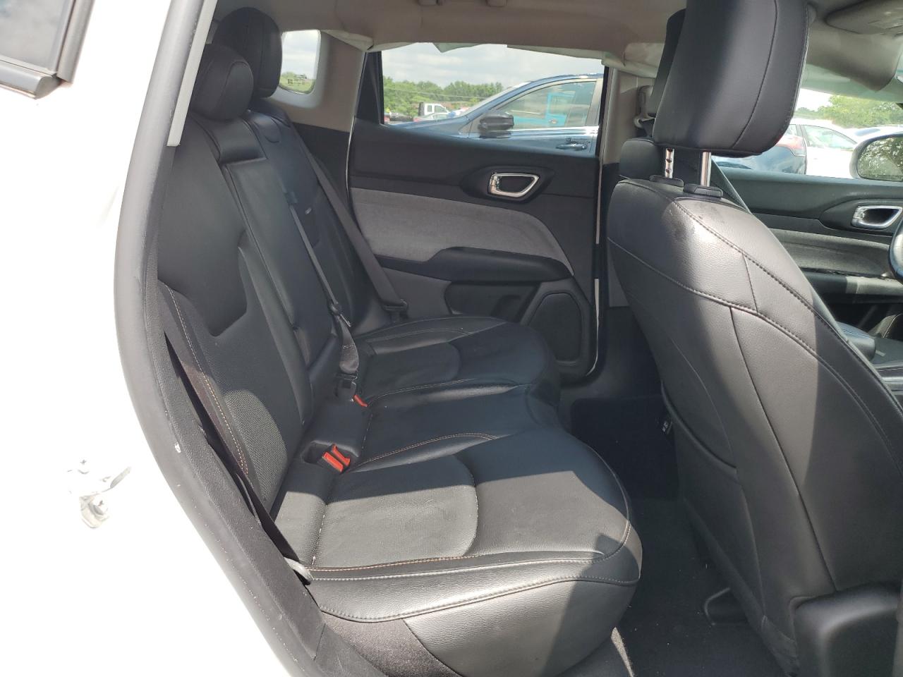 2022 Jeep Compass Latitude Lux VIN: 3C4NJDFB9NT112518 Lot: 64256975