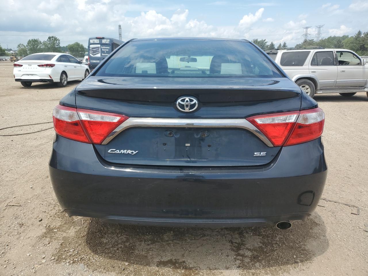 2015 Toyota Camry Le VIN: 4T1BF1FK3FU477721 Lot: 64885255