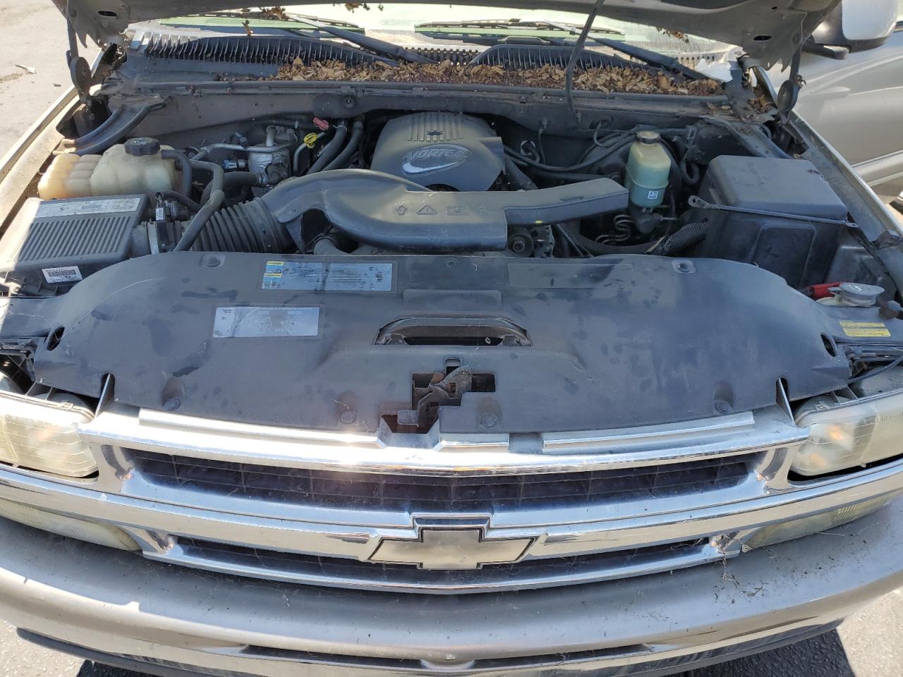 2002 Chevrolet Suburban K1500 VIN: 1GNFK16T82J122492 Lot: 63845675