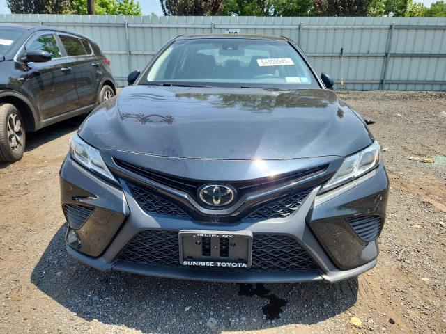  TOYOTA CAMRY 2018 Czarny