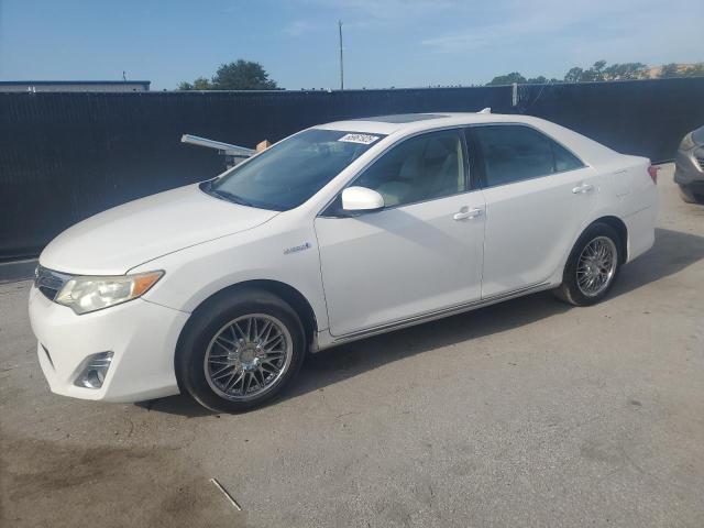 Sedans TOYOTA CAMRY 2014 Biały