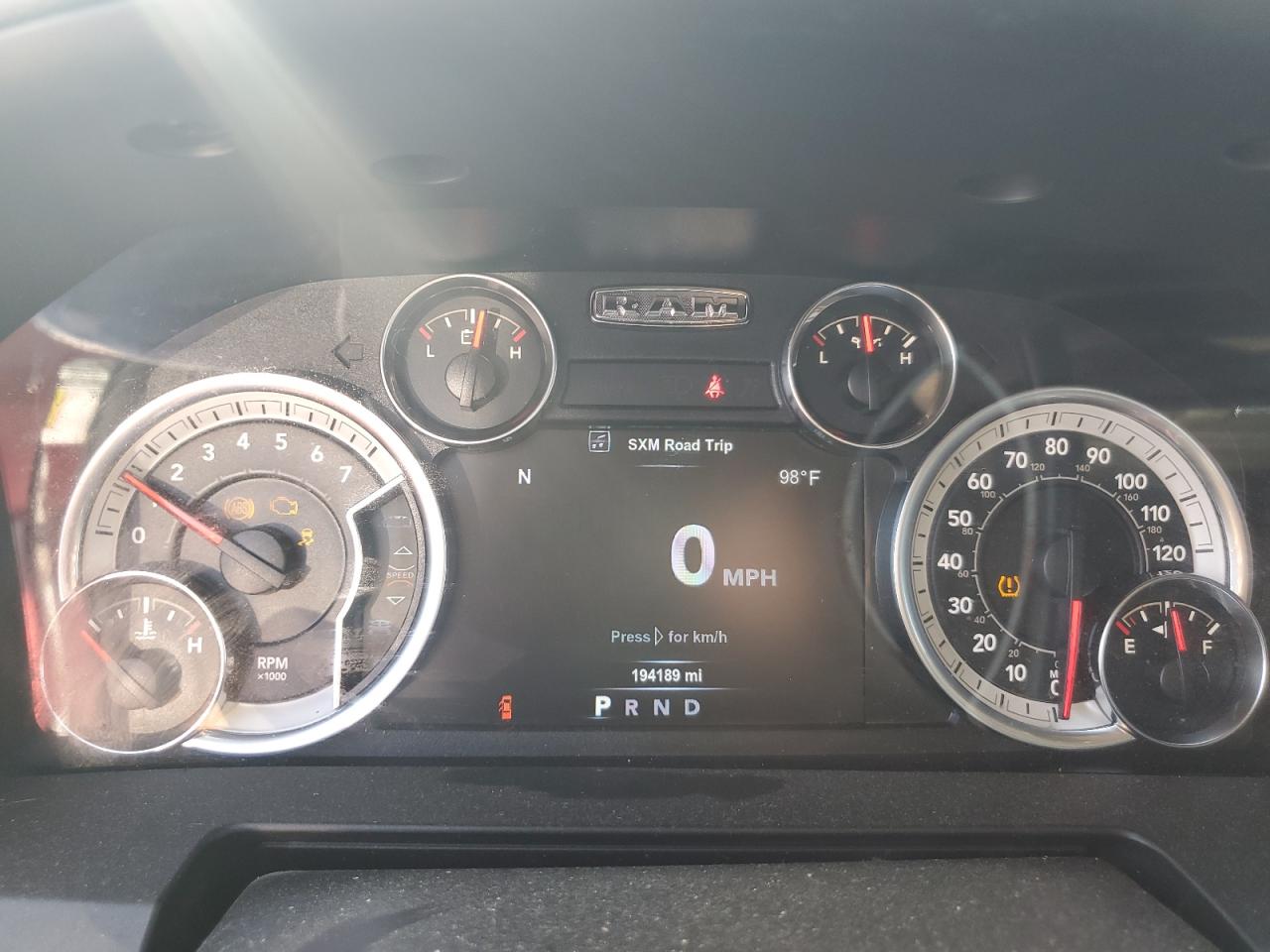 2018 Ram 2500 Laramie VIN: 3C6UR5FJ4JG349915 Lot: 63388125