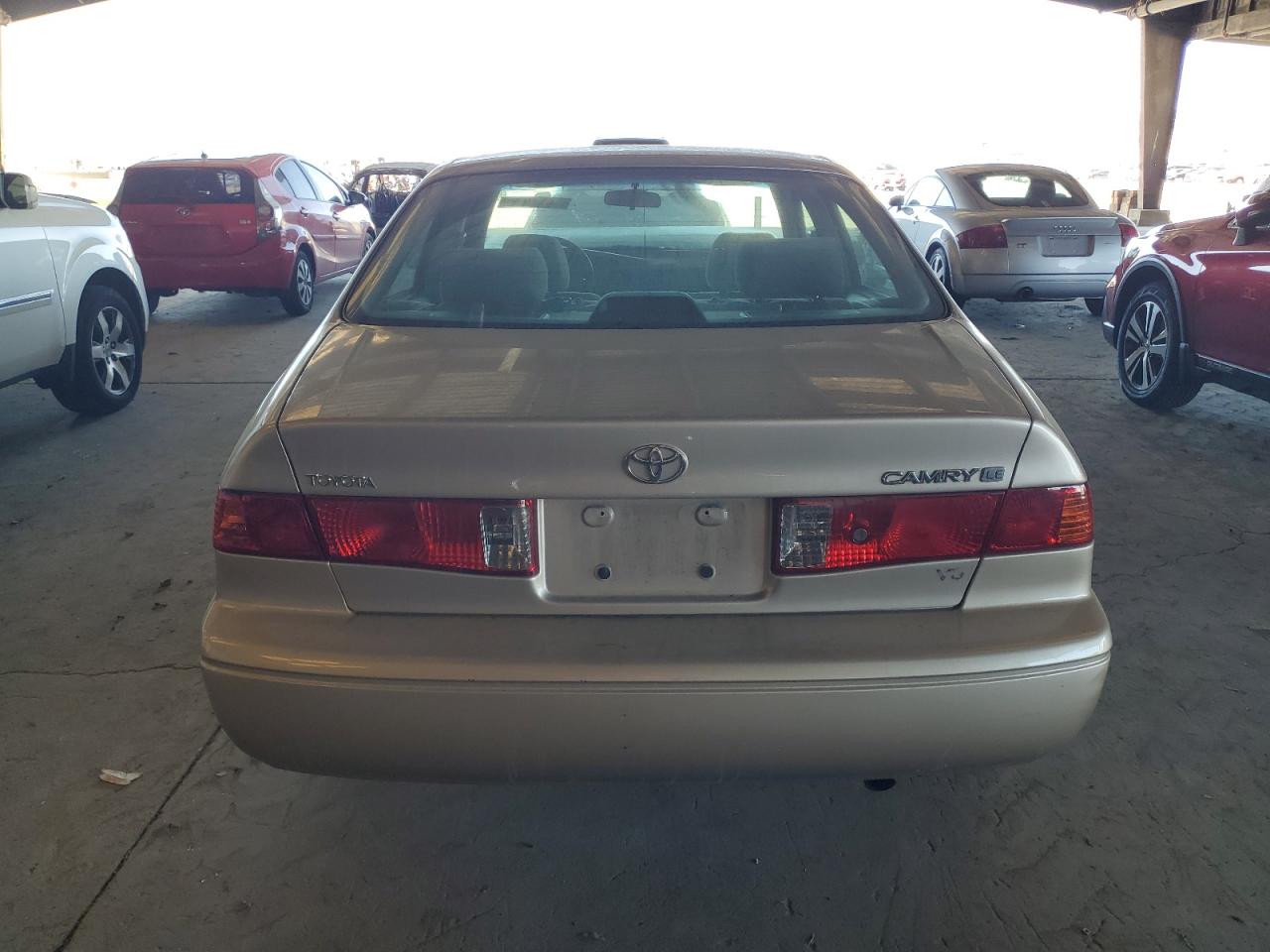 2000 Toyota Camry Le VIN: 4T1BF22K0YU949713 Lot: 64103885